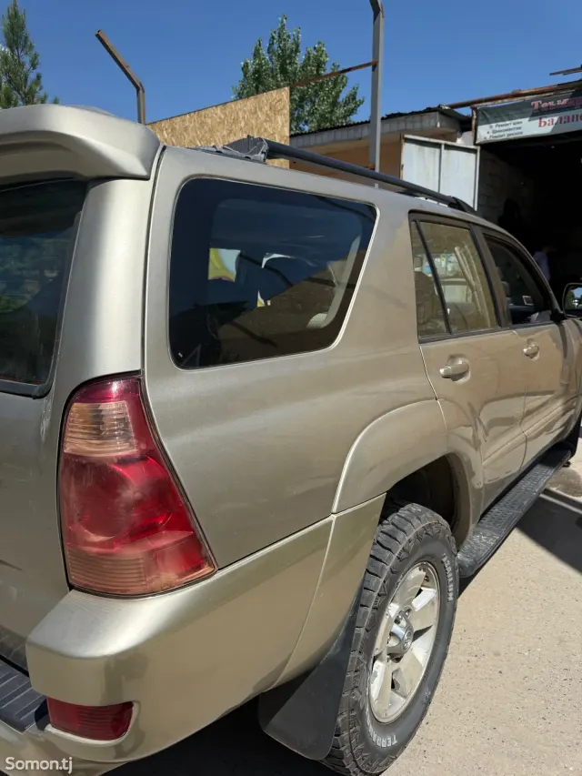 Toyota 4Runner 2005 · 4.0 AT