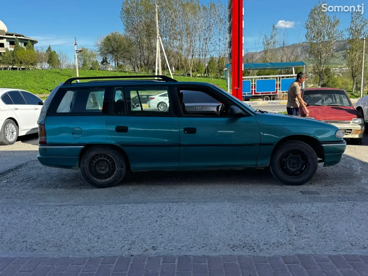 Opel Astra F 1995 · 1.6 MT