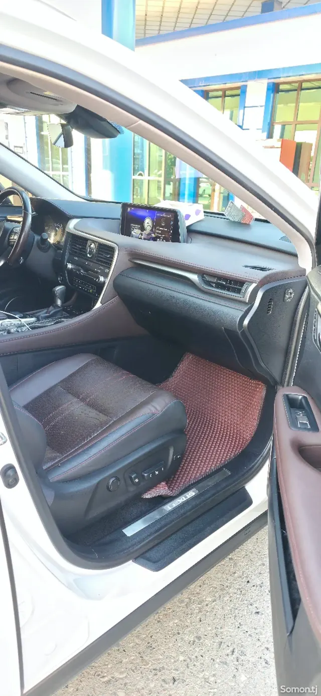 Lexus RX series 2017 · 3.5 AT