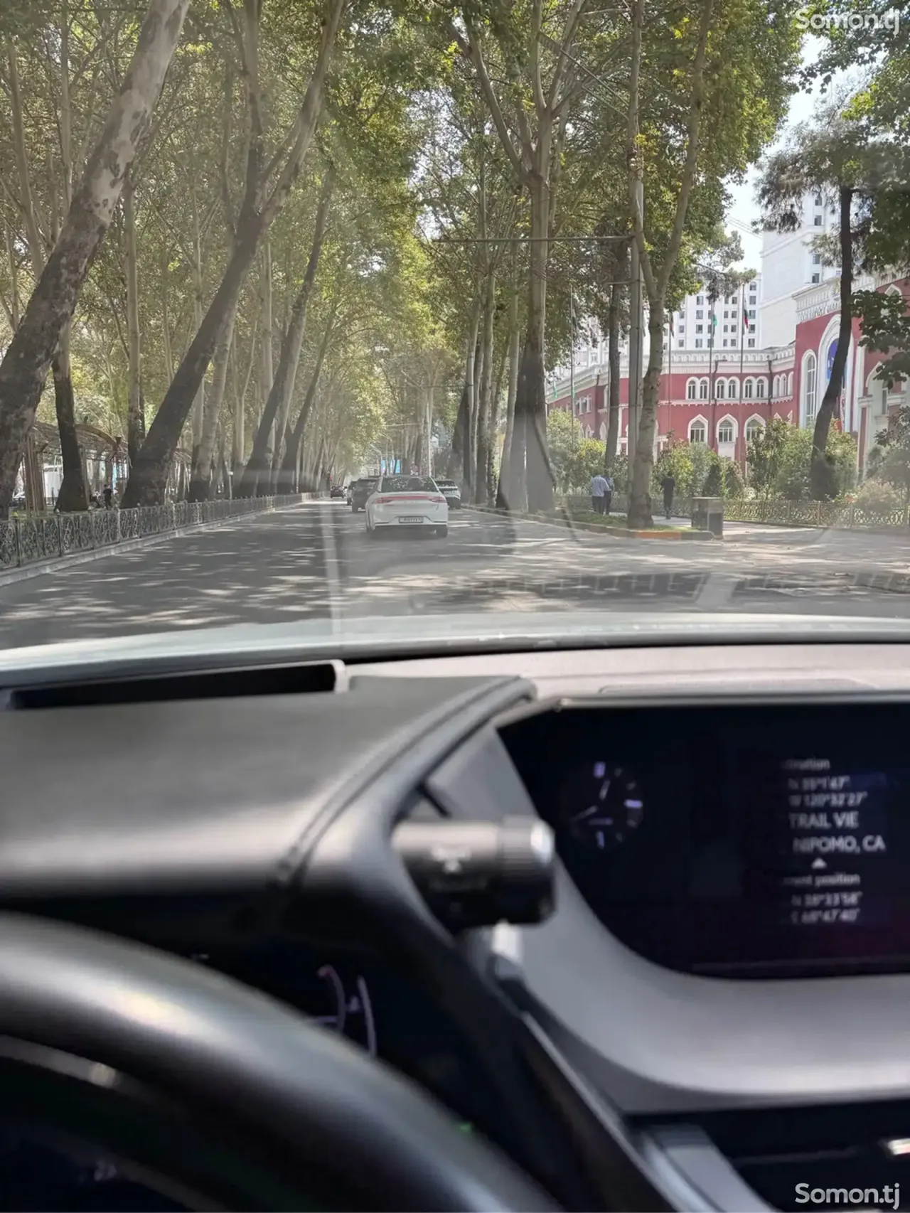 Lexus ES series 2019 · 2.5 AT