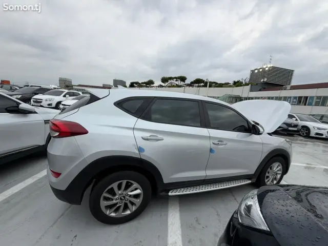 Hyundai Tucson 2015 · 2.0 AT