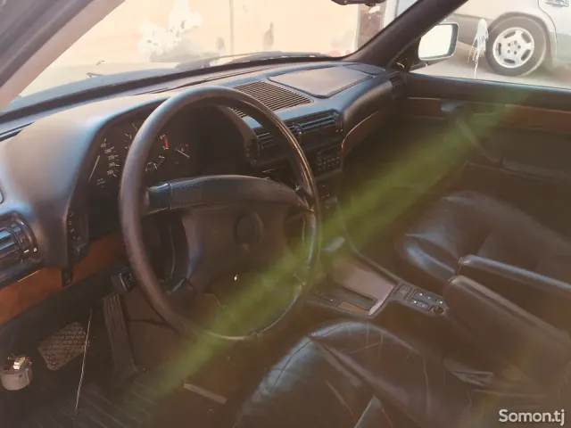 BMW 7 series 1991 · 5.0 AT