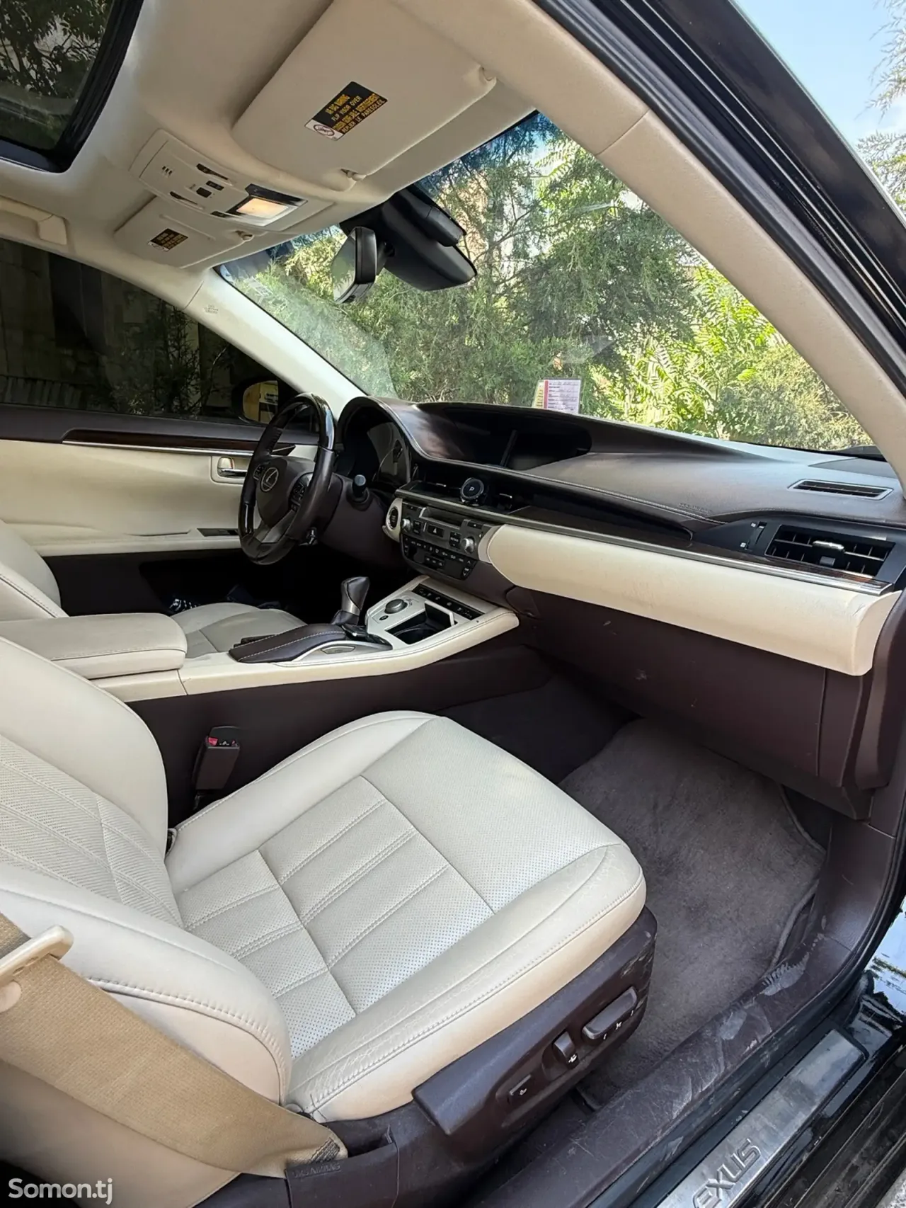 Lexus ES series 2016 · 3.5 AT