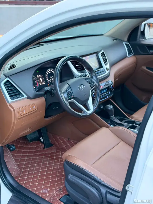 Hyundai Tucson 2016 · 2.0 AT