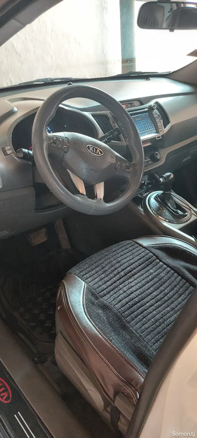 Kia Sportage 2011 · 2.0 AT