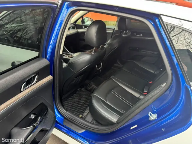 Kia K5 2022 · 1.6 AT