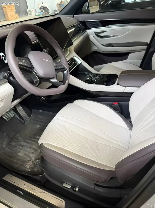 BYD Song Plus 2025 · AT