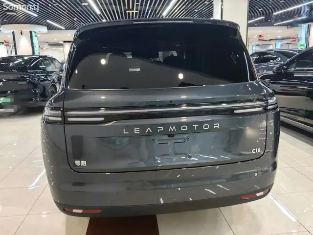 Leapmotor C16 2026 · AT