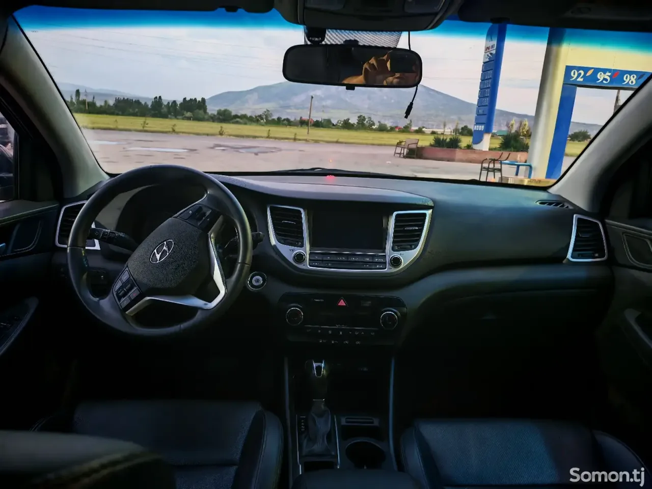 Hyundai Tucson 2015 · 1.6 AT