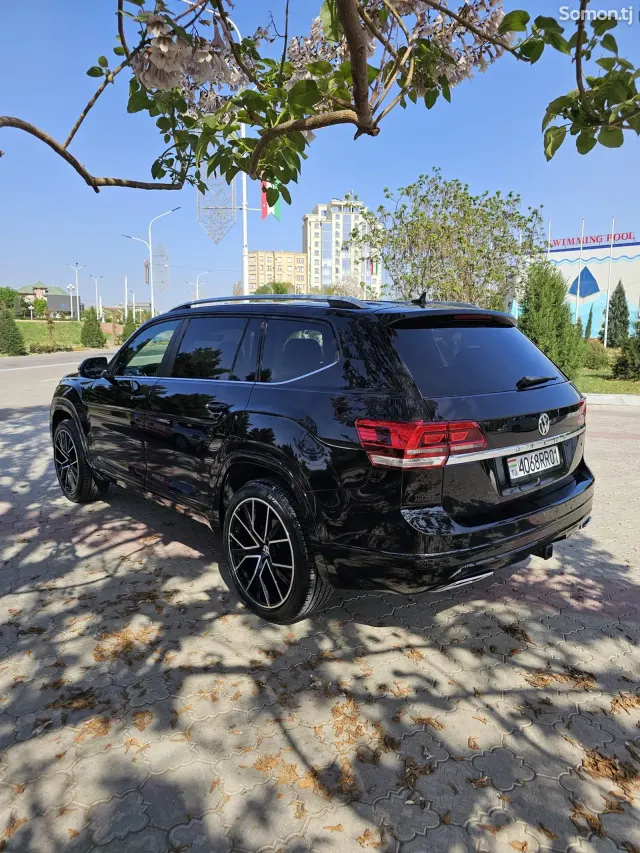 Volkswagen Atlas 2019 · 3.6 AT