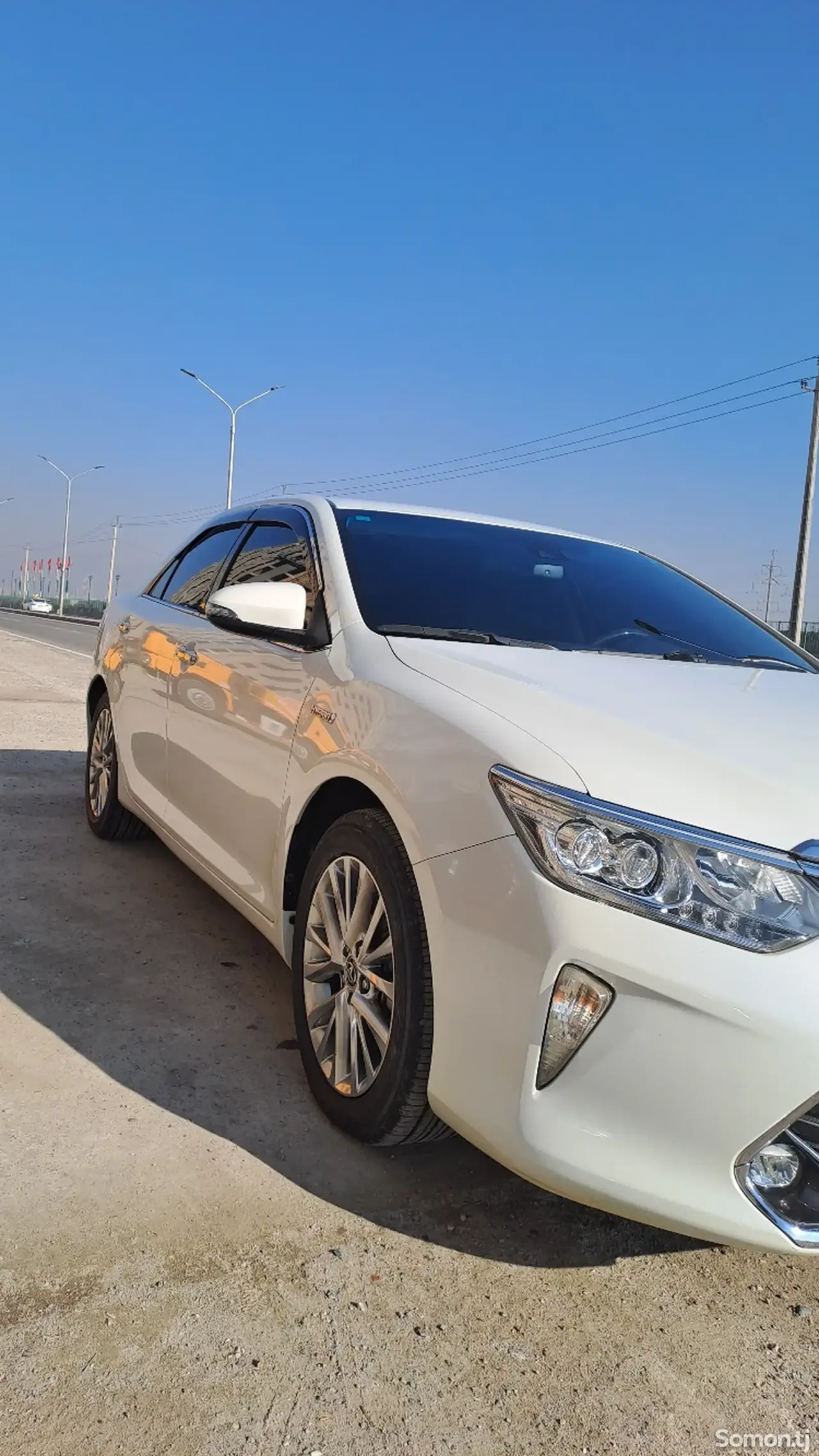 Toyota Camry 2016 · 2.5 AT