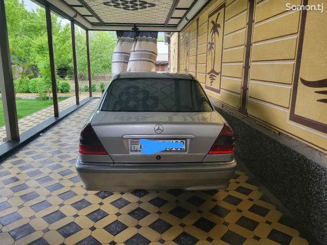 Mercedes-Benz C class 1998 · 2.0 AT
