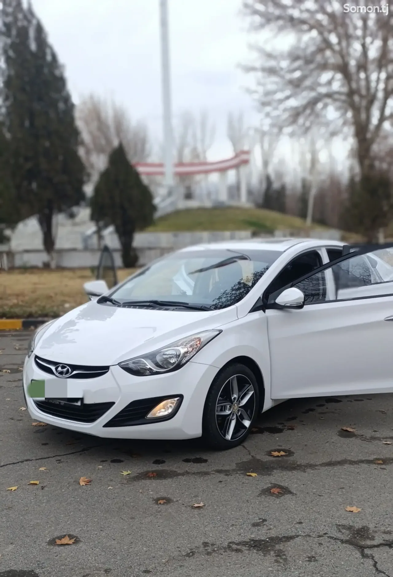 Hyundai Avante 2013 · 1.6 AT