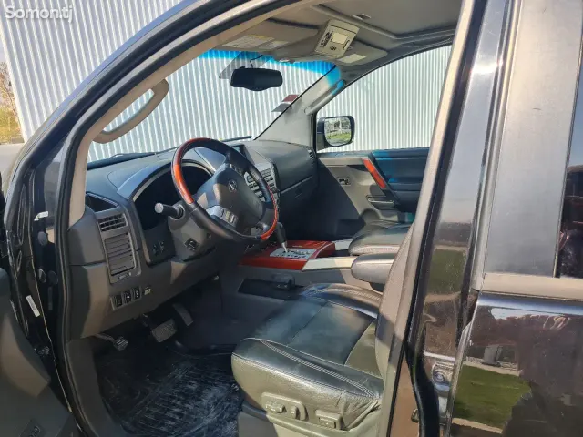 Infiniti QX series 2005 · 5.6 AT