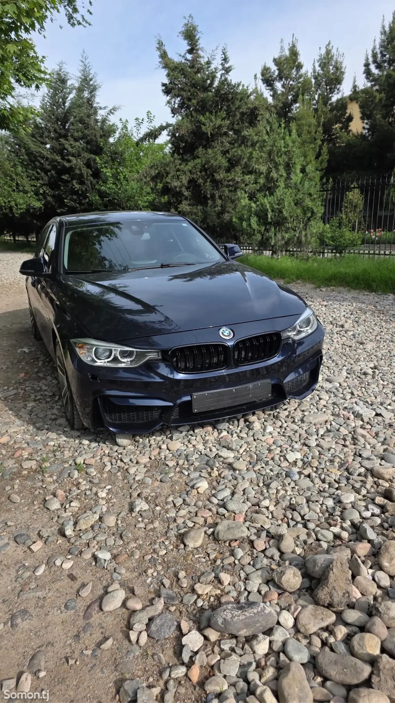 BMW 3 series 2015 · 2.0 AT