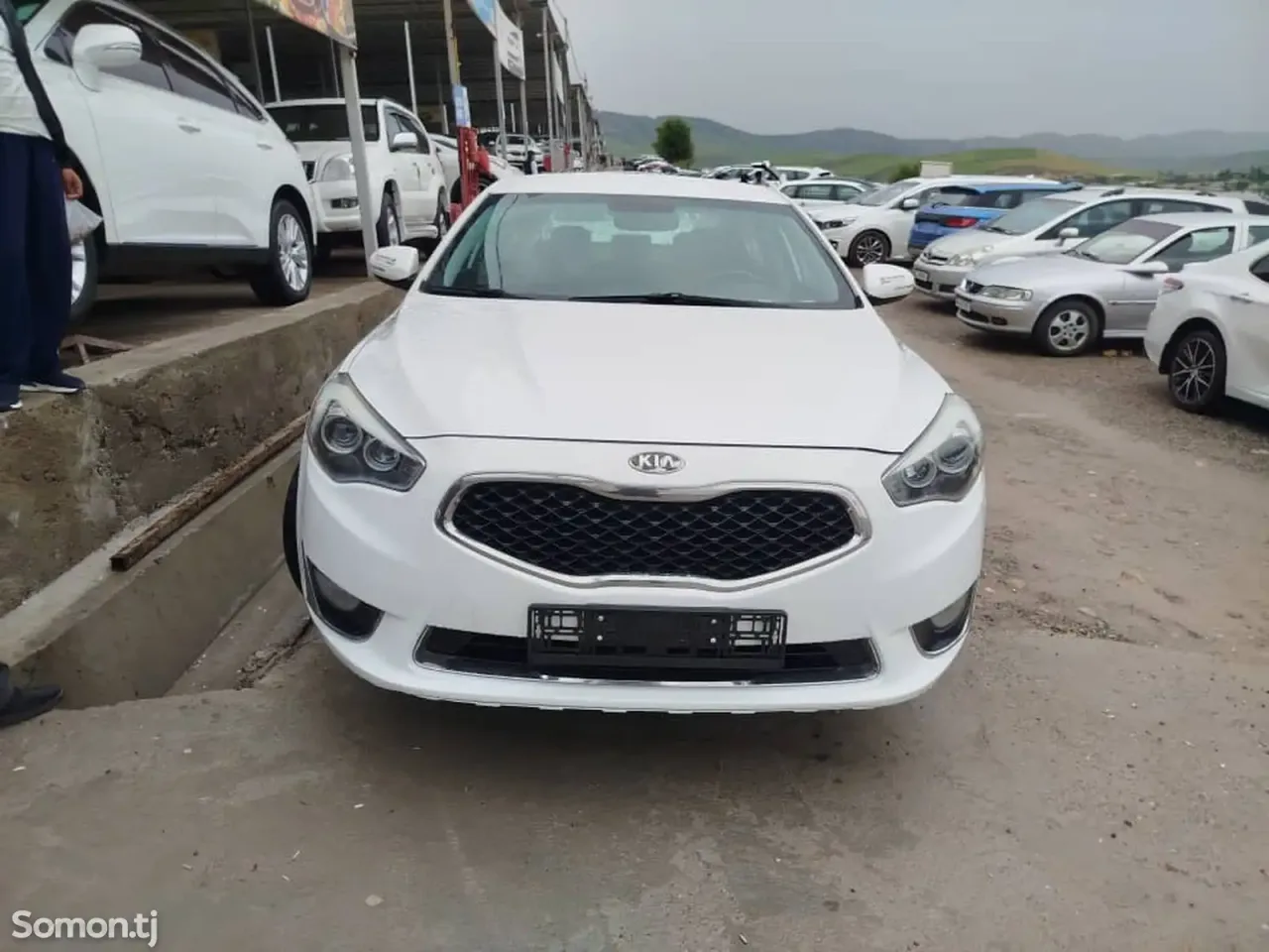 Kia Cadenza 2014 · 3.3 AT