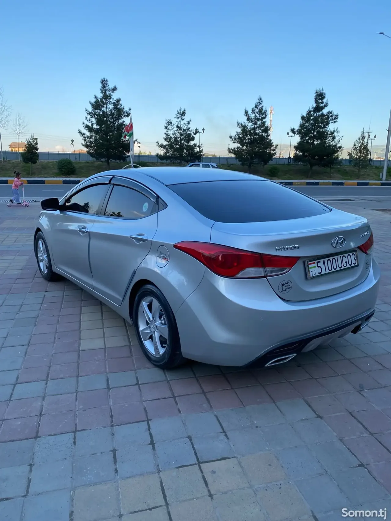 Hyundai Avante 2013 · 1.6 AT