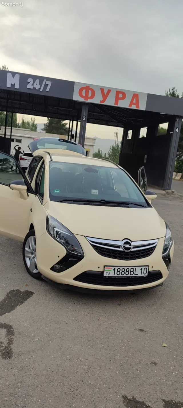 Opel Zafira 2016 · 2.0 AT