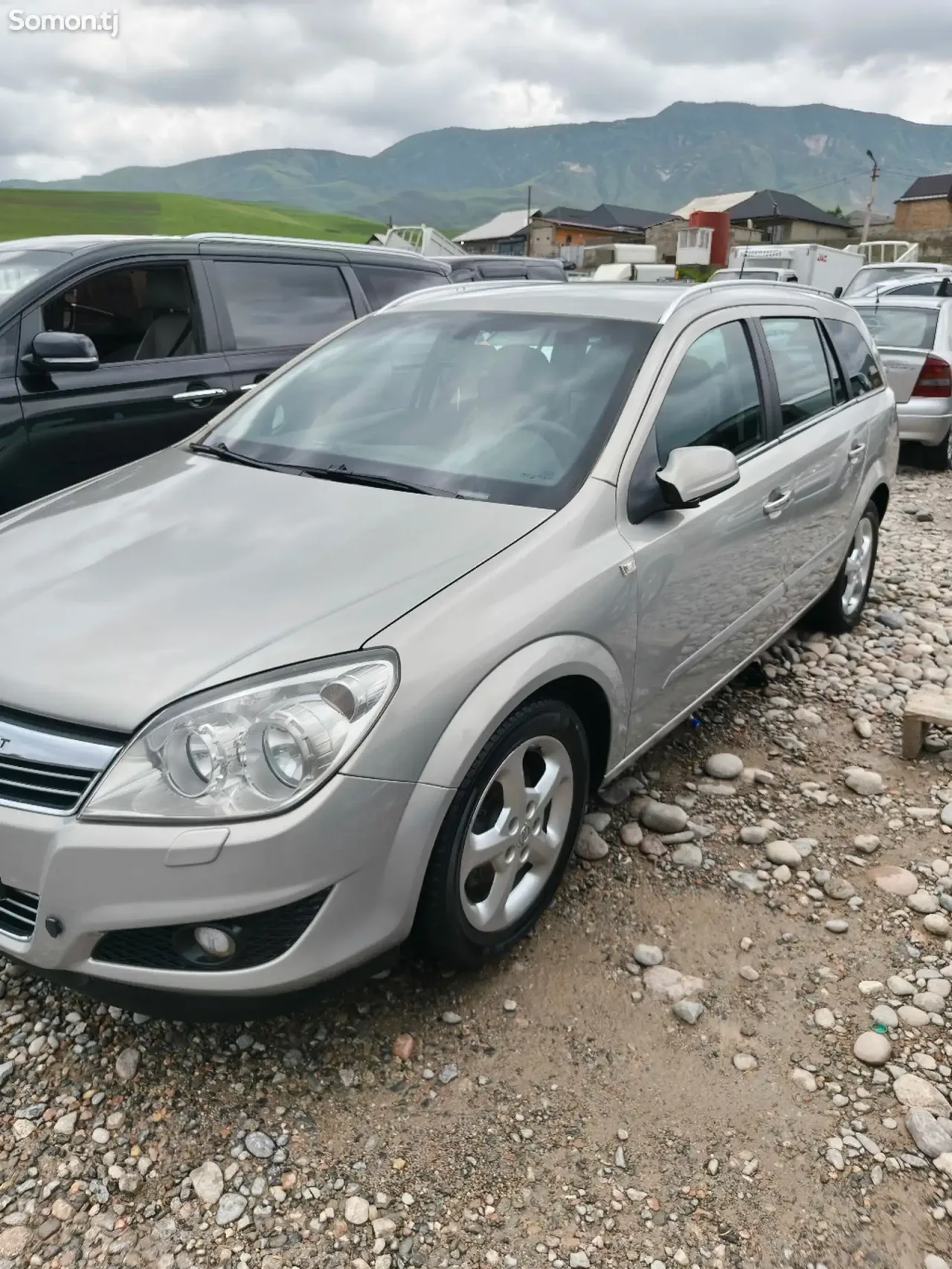 Opel Astra H 2007 · 1.6 MT