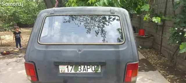 Lada (ВАЗ) Нива 2003 · 1.7 MT