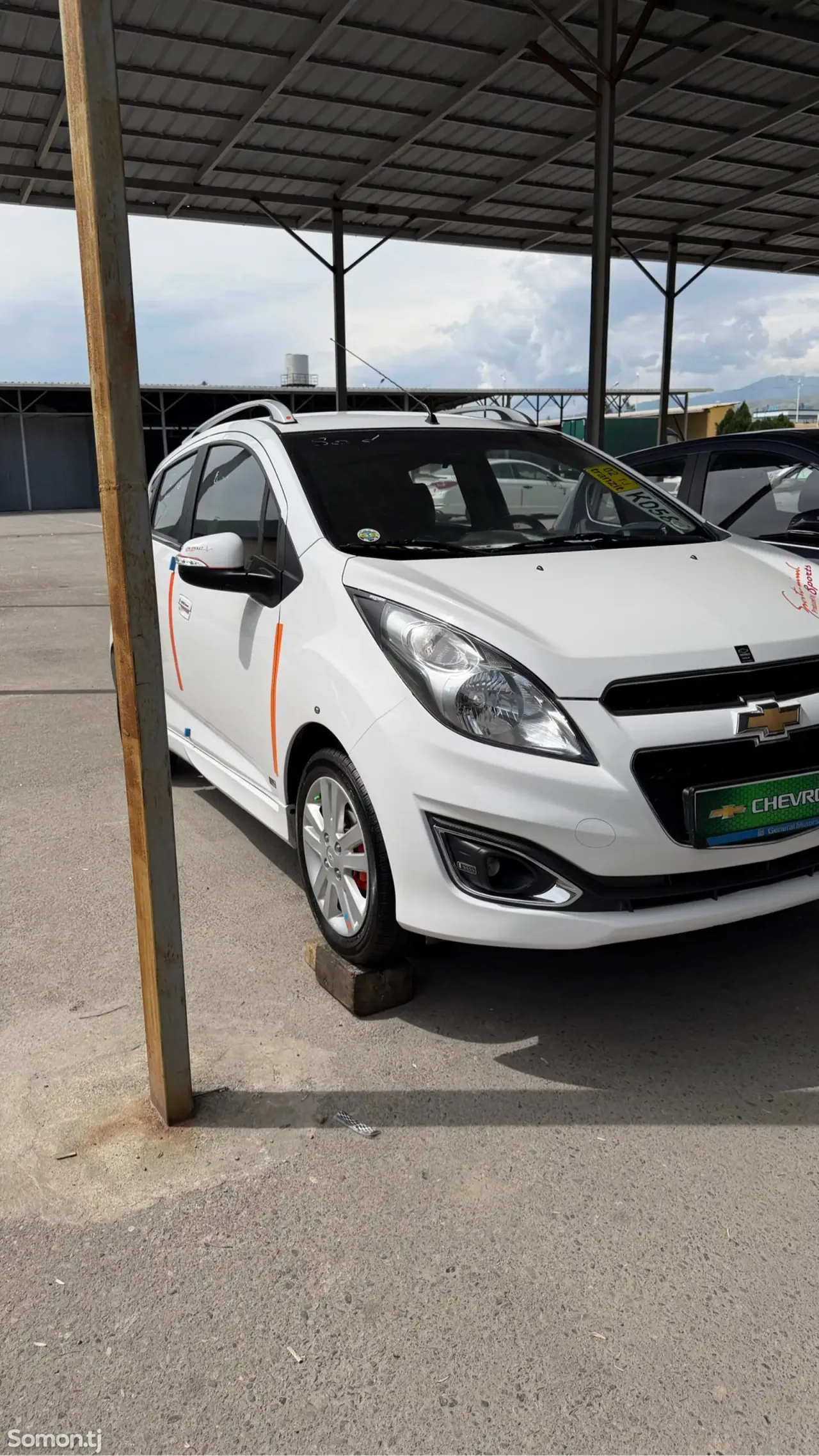 Chevrolet Spark 2014 · 1.0 AT