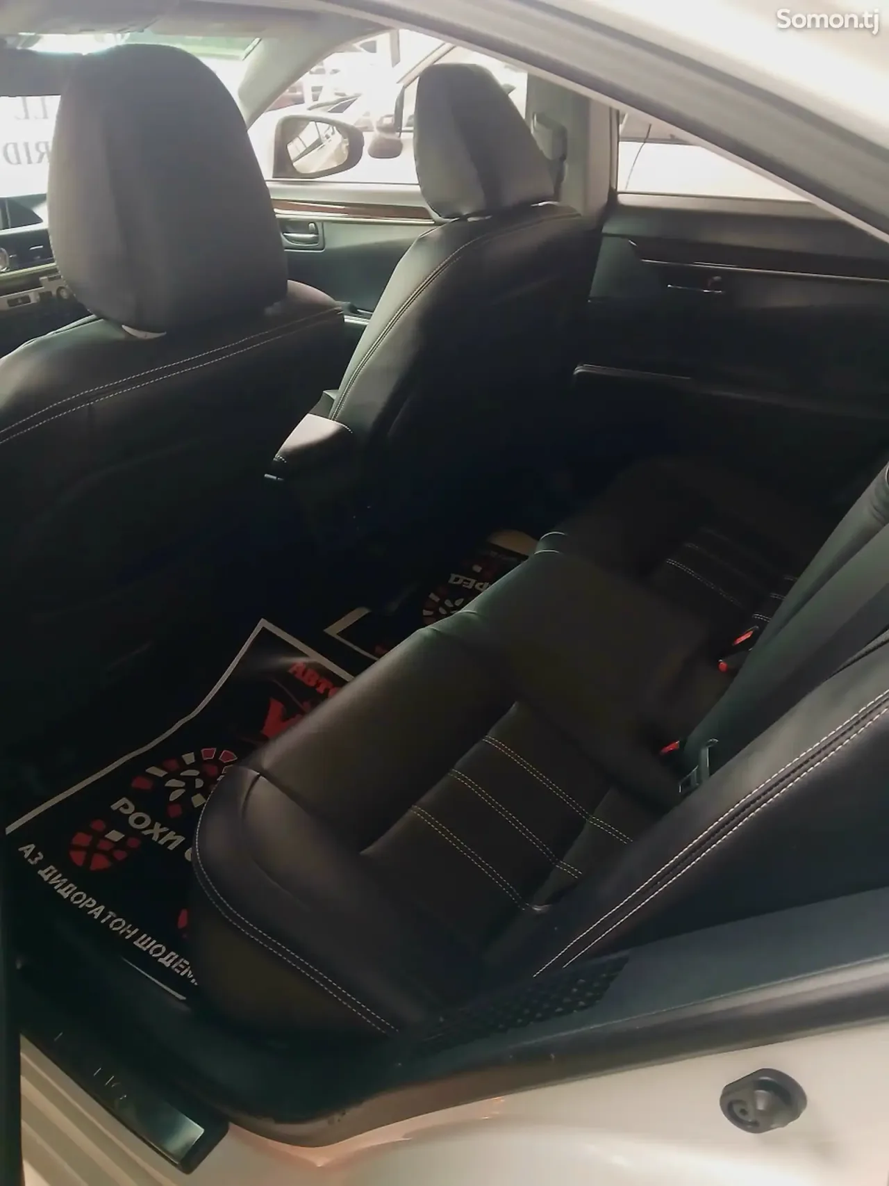 Lexus ES series 2016 · 2.5 AT