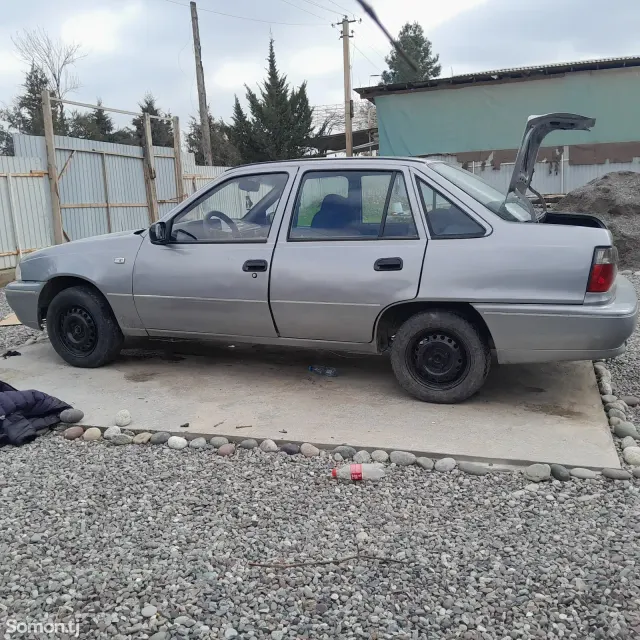 Daewoo Nexia 1996 · 1.5 MT