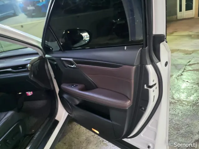 Lexus RX series 2016 · 3.5 AT