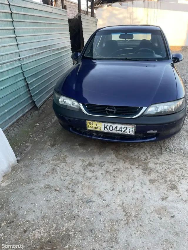 Opel Vectra B 1996 · 1.6 MT