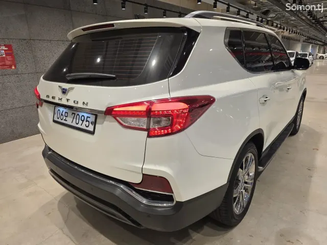 Ssang Yong Rexton 2018 · 2.2 AT