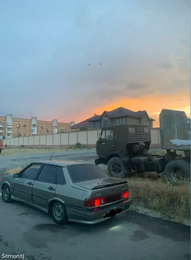 Lada (ВАЗ) 2115 2001 · 1.5 MT