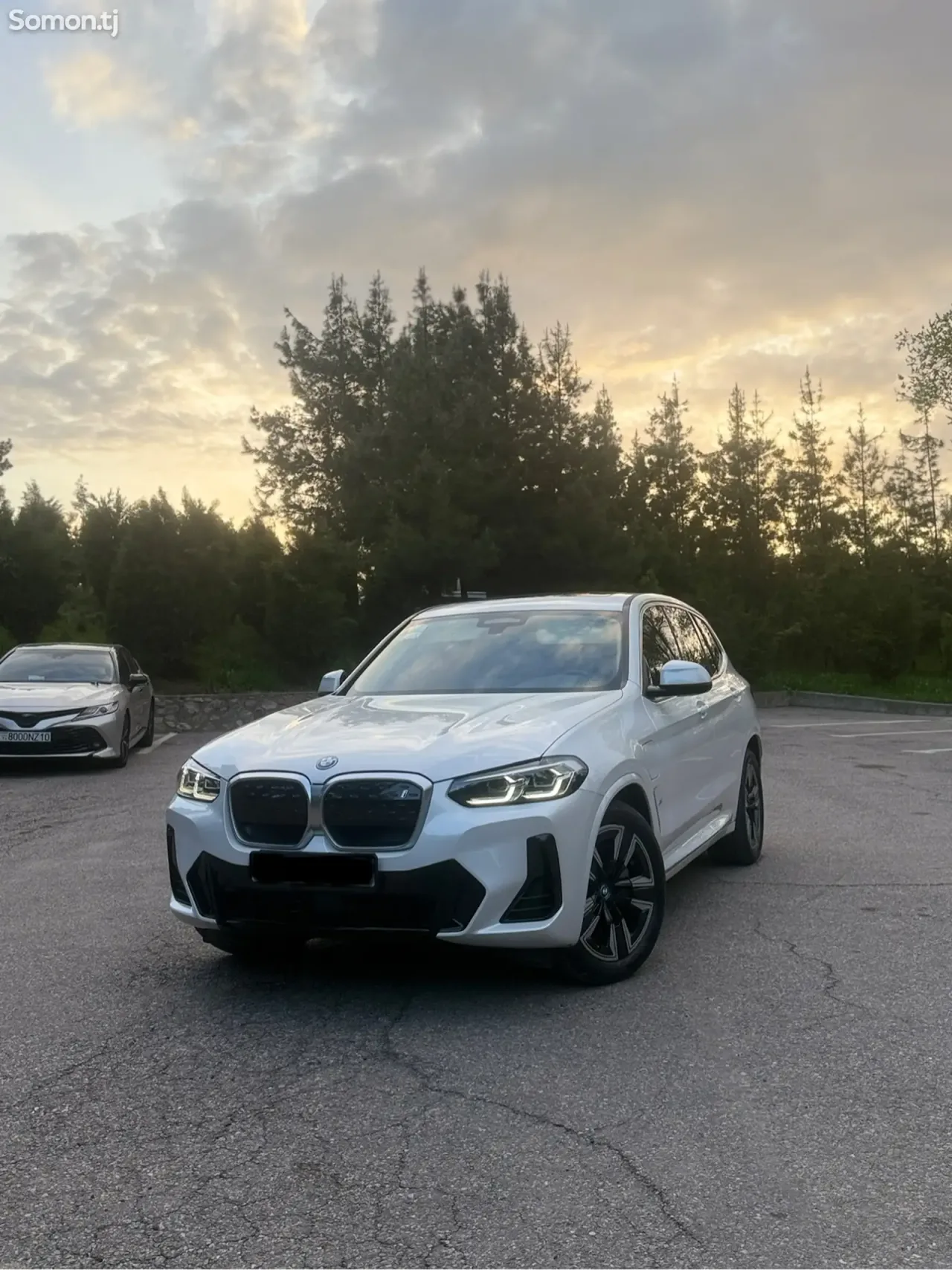 BMW iX 2025 · 3.0 AT