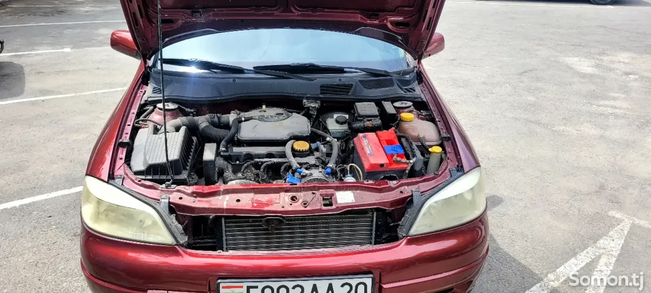 Opel Astra G 1998 · 1.6 MT