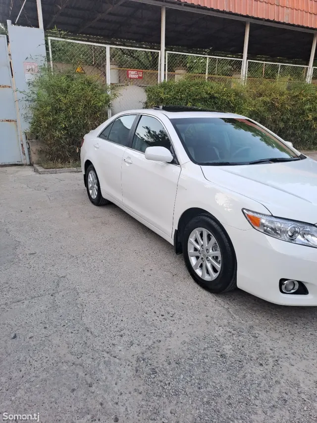 Toyota Camry 2011 · 2.5 AT