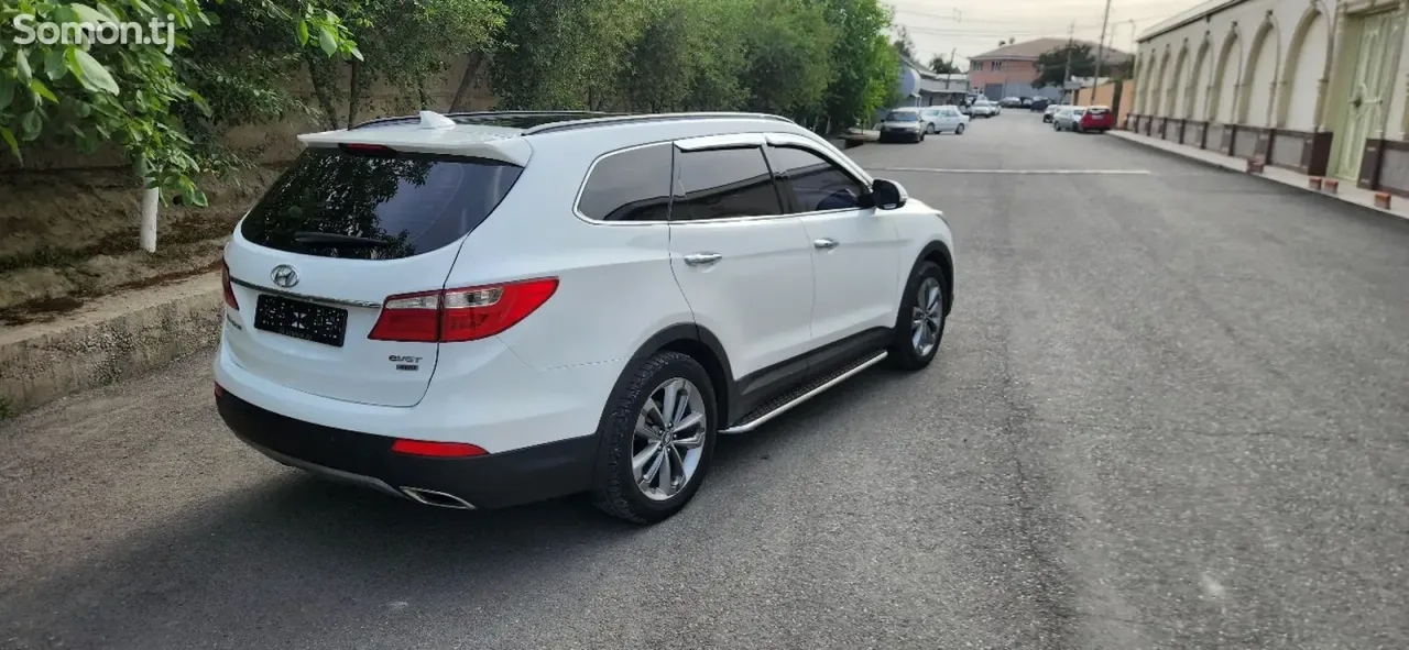 Hyundai Santa Fe 2014 · 2.2 AT
