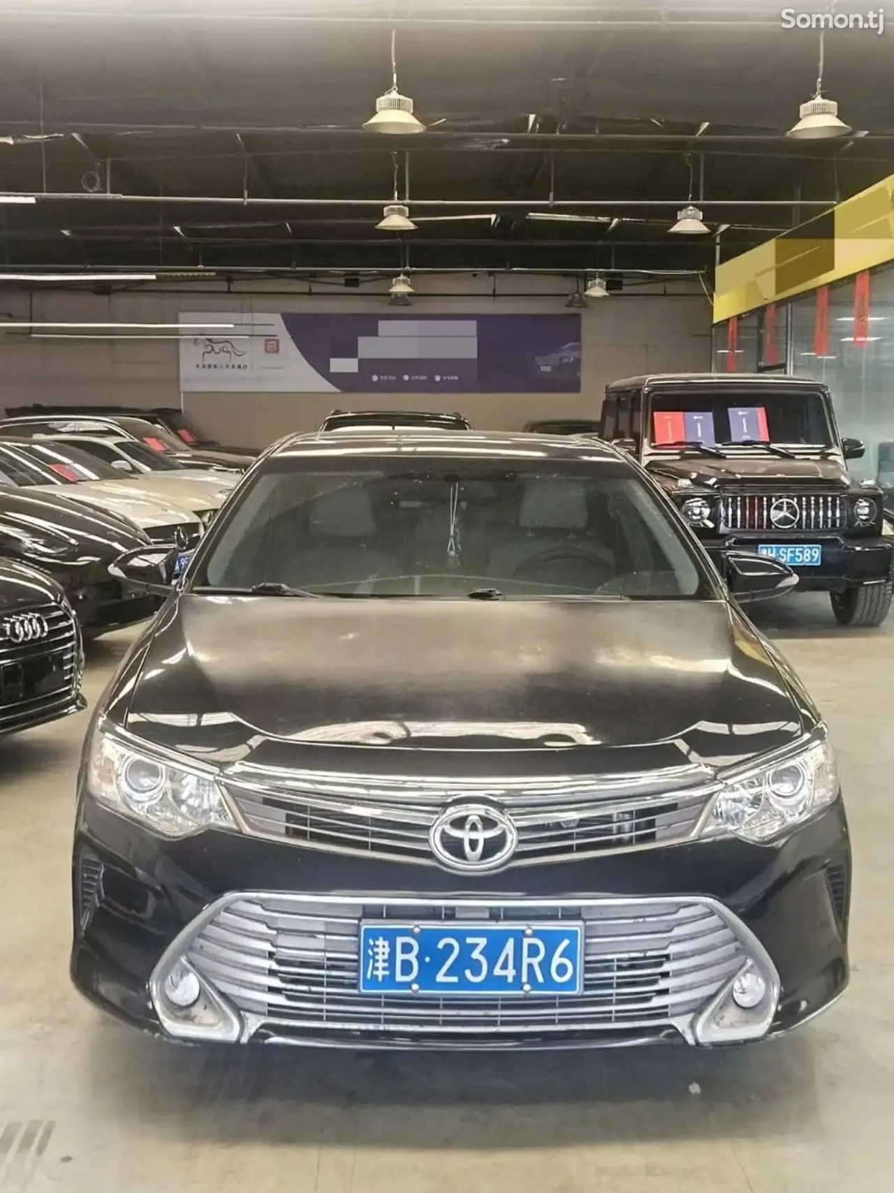 Toyota Camry 2015 · 2.0 AT