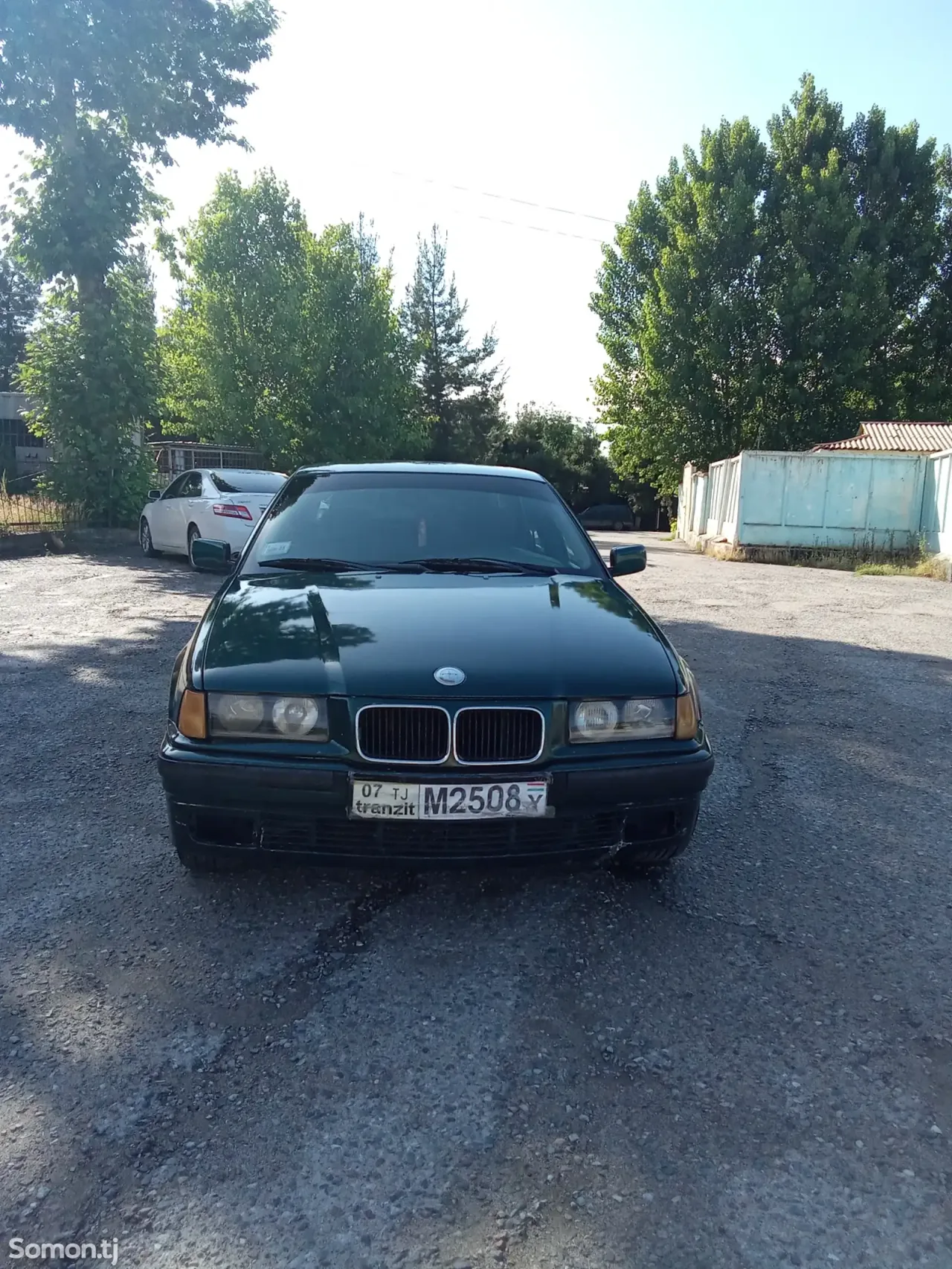 BMW 3 series 1992 · 1.6 MT