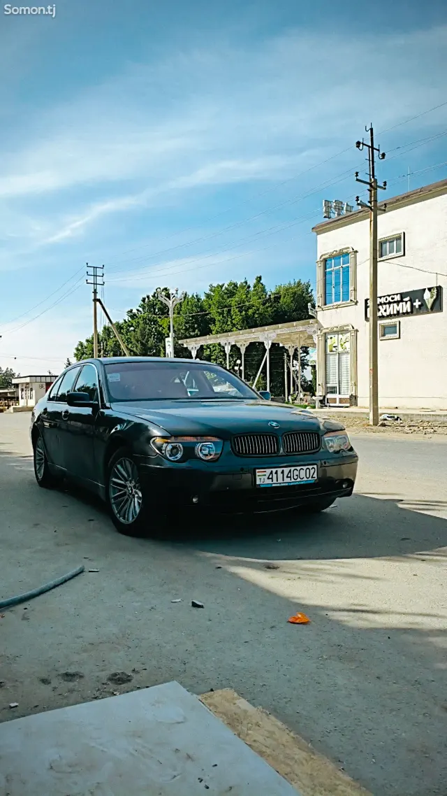 BMW 7 series 2003 · 4.4 AT