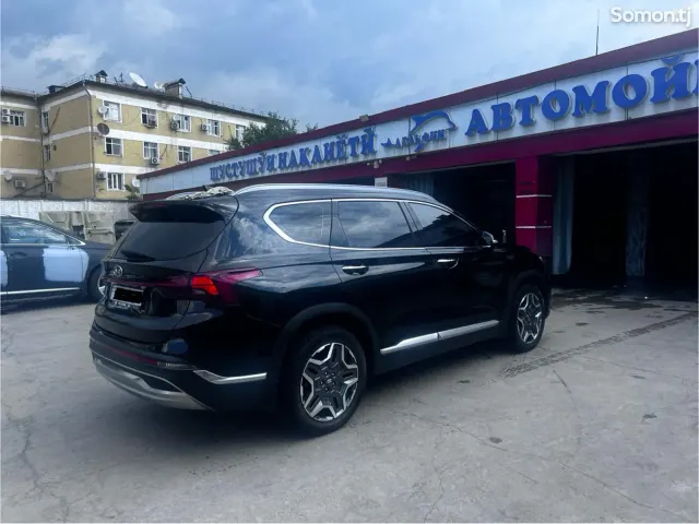 Hyundai Santa Fe 2022 · 2.5 AT
