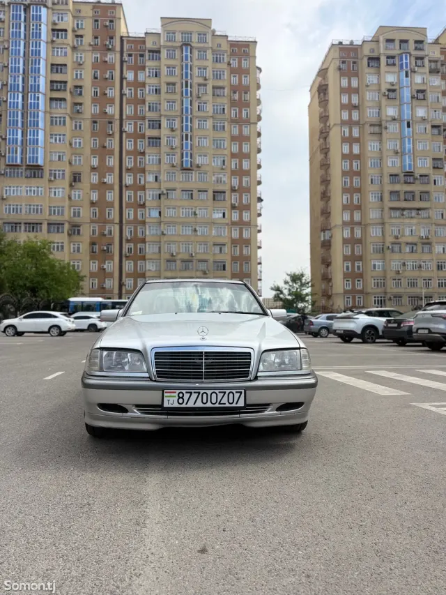 Mercedes-Benz C class 1999 · 1.8 MT