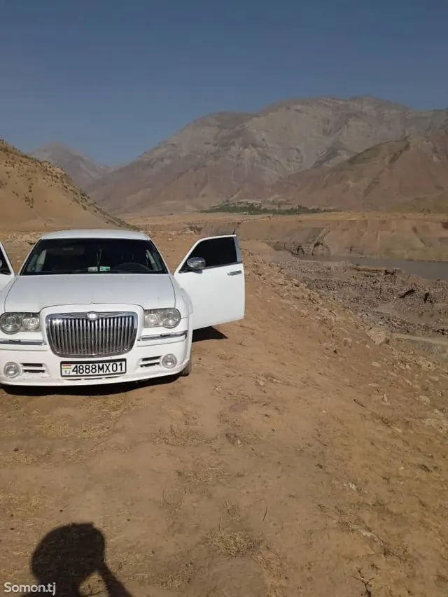Chrysler 300C 2007 · 2.7 AT