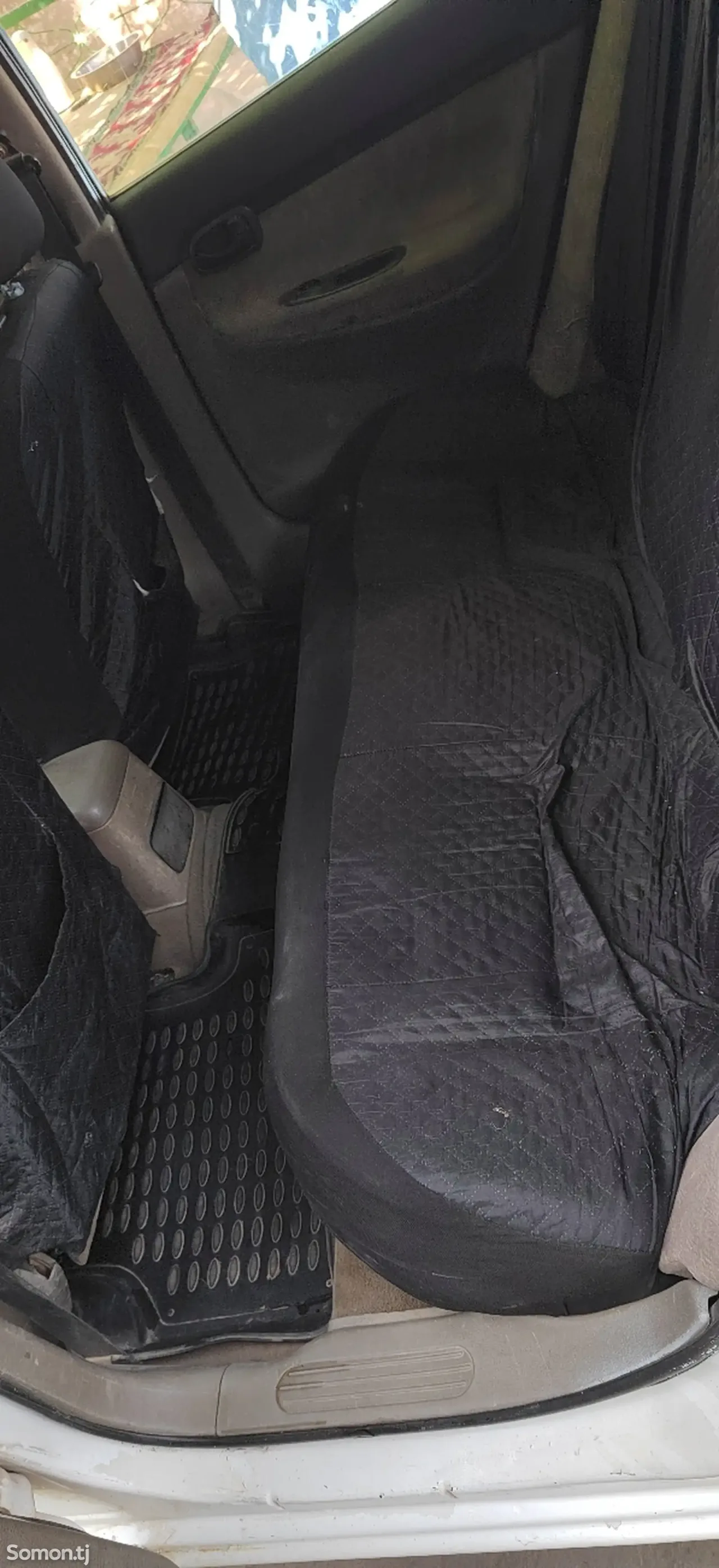 Daewoo Nubira 1997 · 1.6 MT
