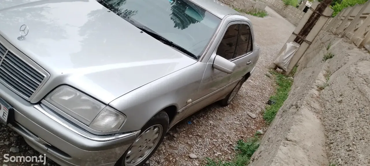 Mercedes-Benz C class 1998 · 2.0 AT