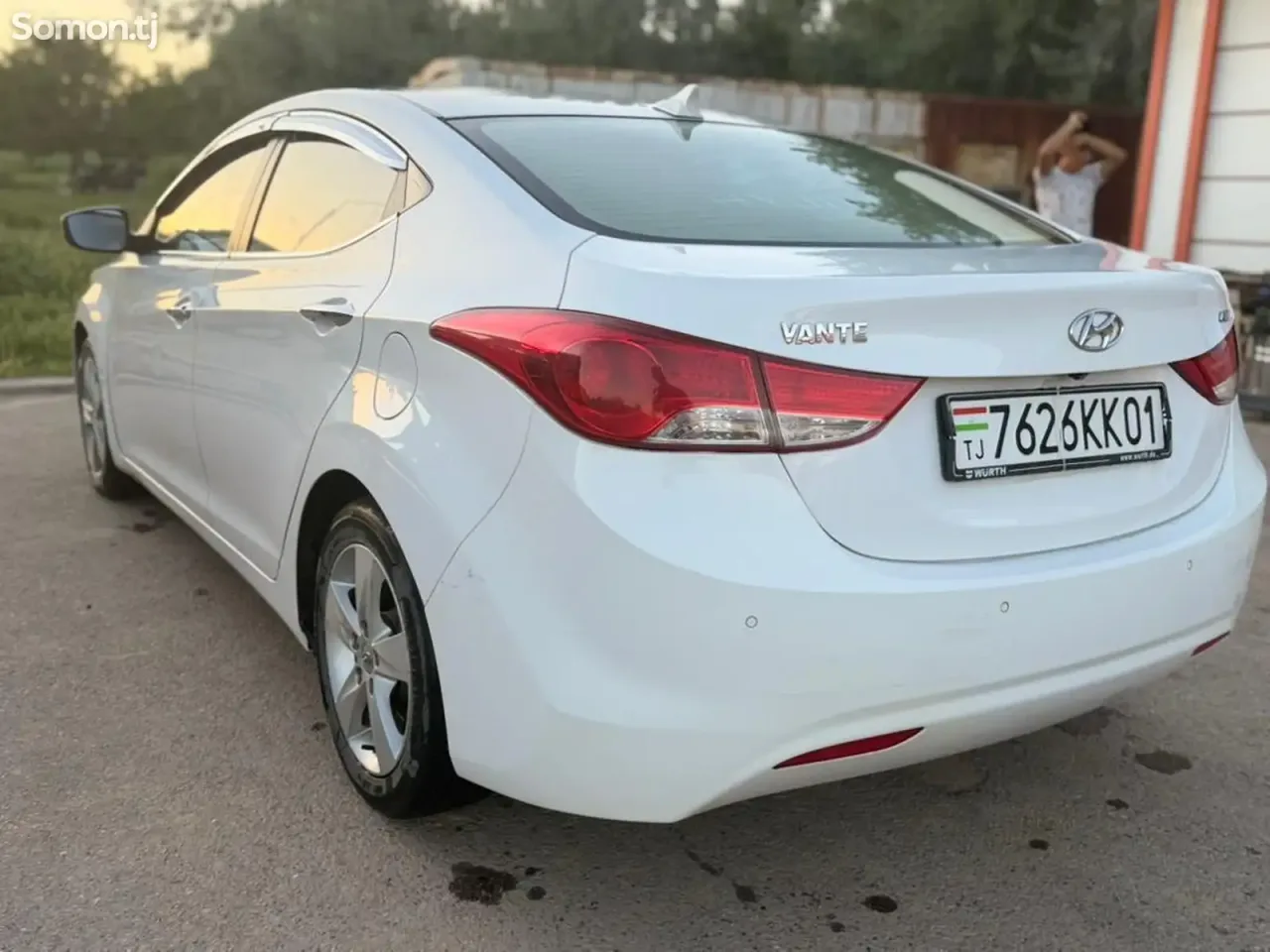 Hyundai Avante 2011 · 1.6 AT