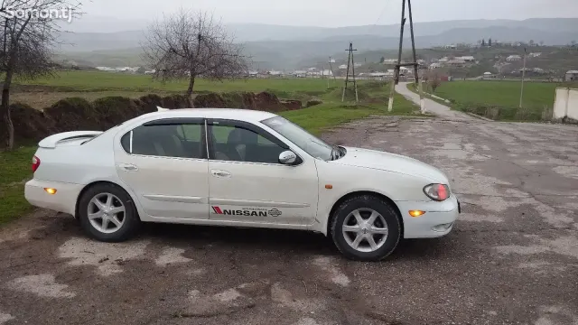 Nissan Maxima 1999 · 2.0 AT