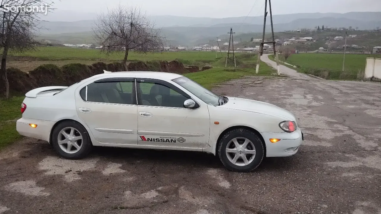 Nissan Maxima 1999 · 2.0 AT