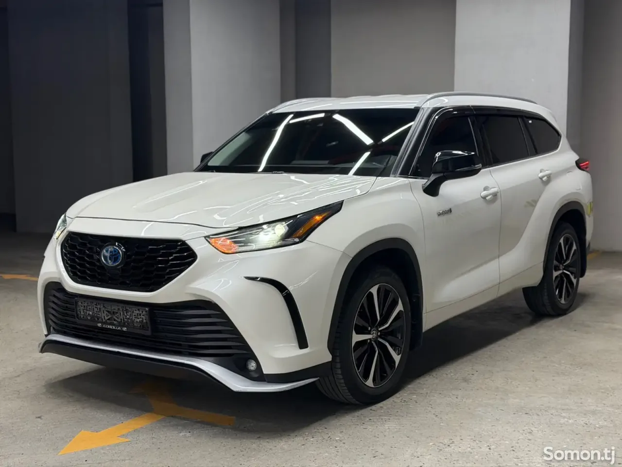 Toyota Highlander 2020 · 2.5 AT