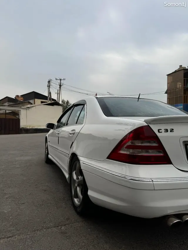 Mercedes-Benz C class 2005 · 2.0 AT