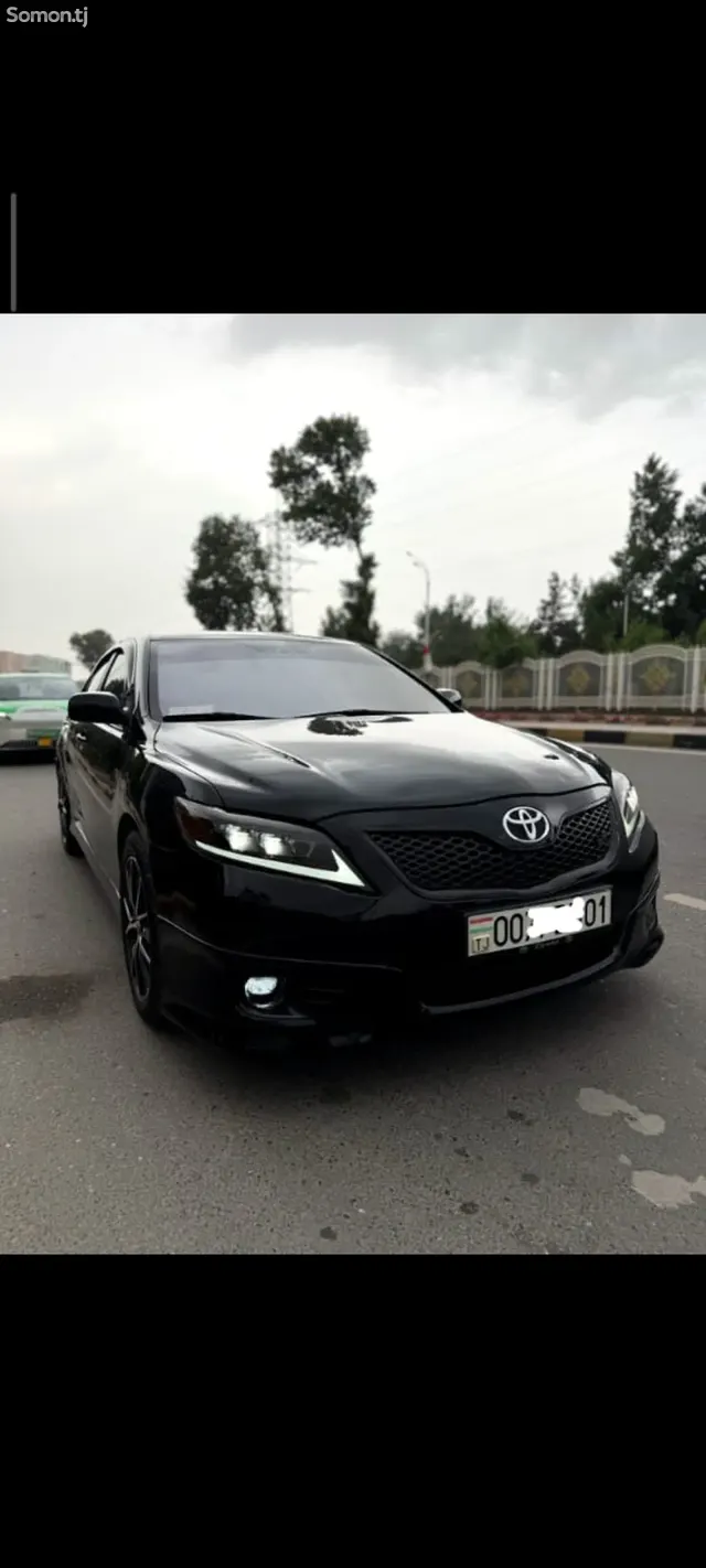 Toyota Camry 2011 · 2.5 AT
