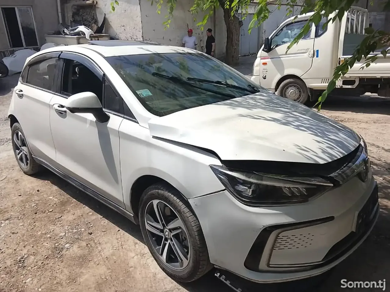 BAIC EU5 2021 · AT